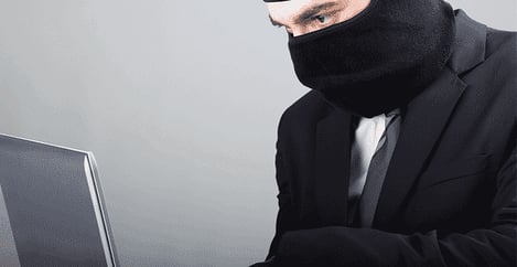 Top 5 Tips To Avoid Online Dating Scams