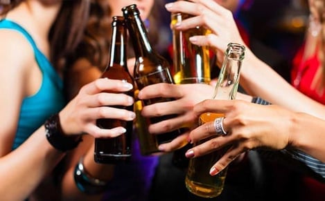 How Pick Up Lesbian Women Bars