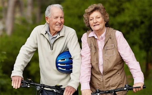 3 Things Men Love About Senior Women