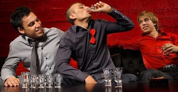 5 Best Gay Bars In Nyc