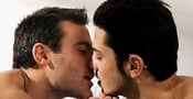 Gay Americans More Likely to Kiss on the First Date