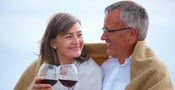 Seniors 32% More Likely to &#8220;Booze It Up&#8221; on First Dates