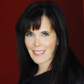 Photo of Julie Spira