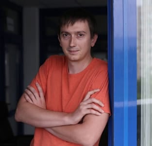 Photo of Den Juikov, COO of SkaDate