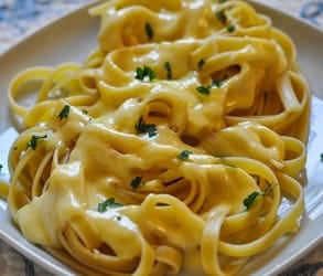 Photo of CopyKat's Olive Garden Alfredo Sauce