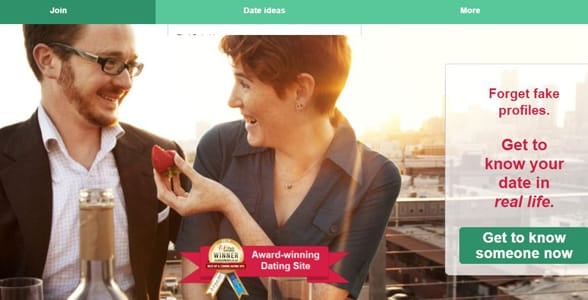 Screenshot of JustAskMeOut's homepage
