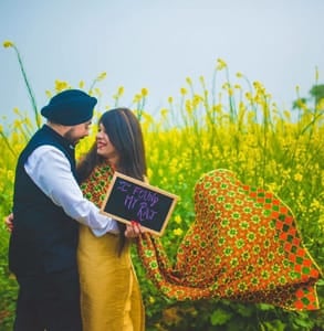 Photo of Kavleen and Avikaran, a married couple who met on Aisle