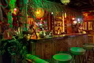 Arnold&#039;s Beach Bar &amp;amp; Grill