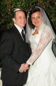Photo of Marc and Angela, JewishCafe.com users who got married