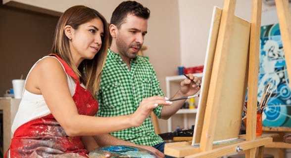 Photo of a painting class