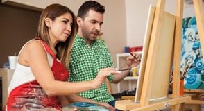 Photo of a painting class Photo of a painting class