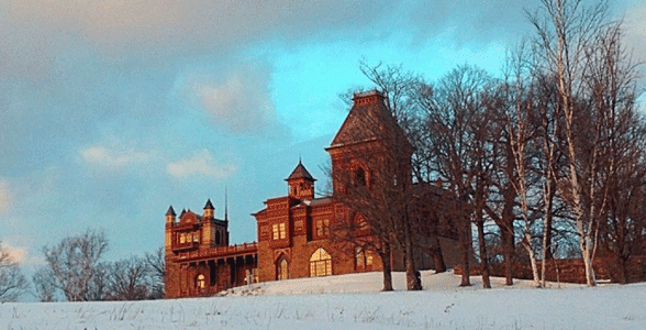 Photo of the Olana house