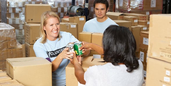 Photo of people volunteering