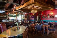 Flying Pig Pub &amp; Kitchen