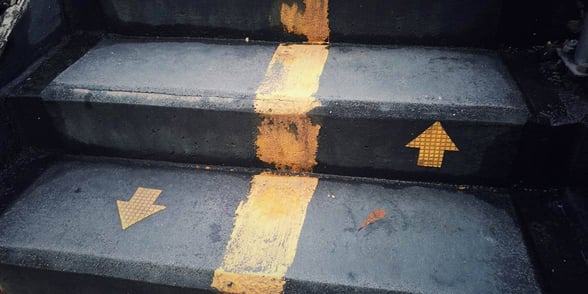 Photo of up and down arrows