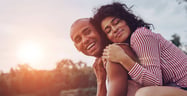 4 Stages of Dating (An Expert’s Insights)