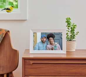 Photo of Aura Carver frame