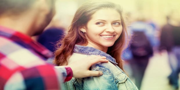Use Body Language Attract Women