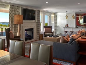 Photo of an Inn by the Sea suite