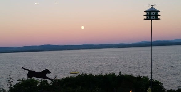 Photo of a sunset on the lake