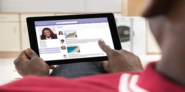 Did You Know 50 Of Singles Do This On Their Dating Profiles