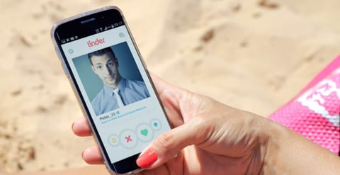 New Tinder 'Blind Date' Feature Brings Back the Old-School Experience