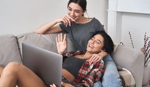 12 Best Female-Friendly Dating Apps &amp; Sites[updated_month_year before=" (" after=")"]