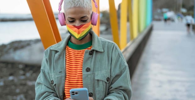 7 Messaging Tips for Lesbians