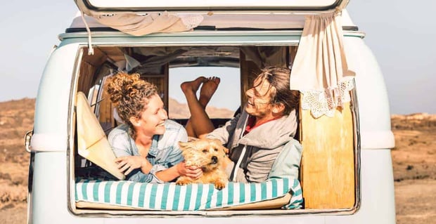 5 Ways To Meet Swingers While Traveling