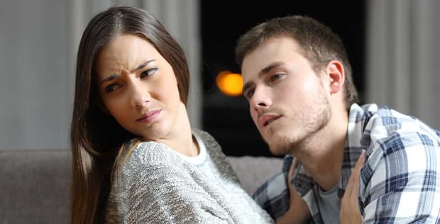 Does Calling The Day After A Date Make You Look Desperate