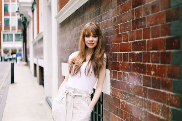 Picture of Laura Yates.