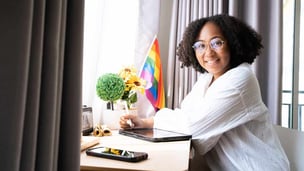 How to Start Conversations With Lesbians Online