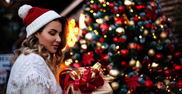 Thrive When Single During The Holidays