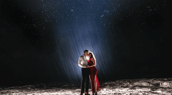 couple kissing in the rain couple kissing in the rain