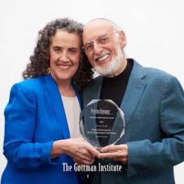 Picture of John and Julie Gottman.