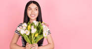 10 Best Women’s Dating Experts of 2023