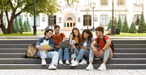 Should I Date In College