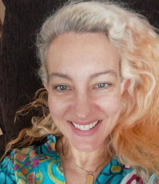 Selfie of Allegra Cramb, sex coach and founder of New Men Rising 