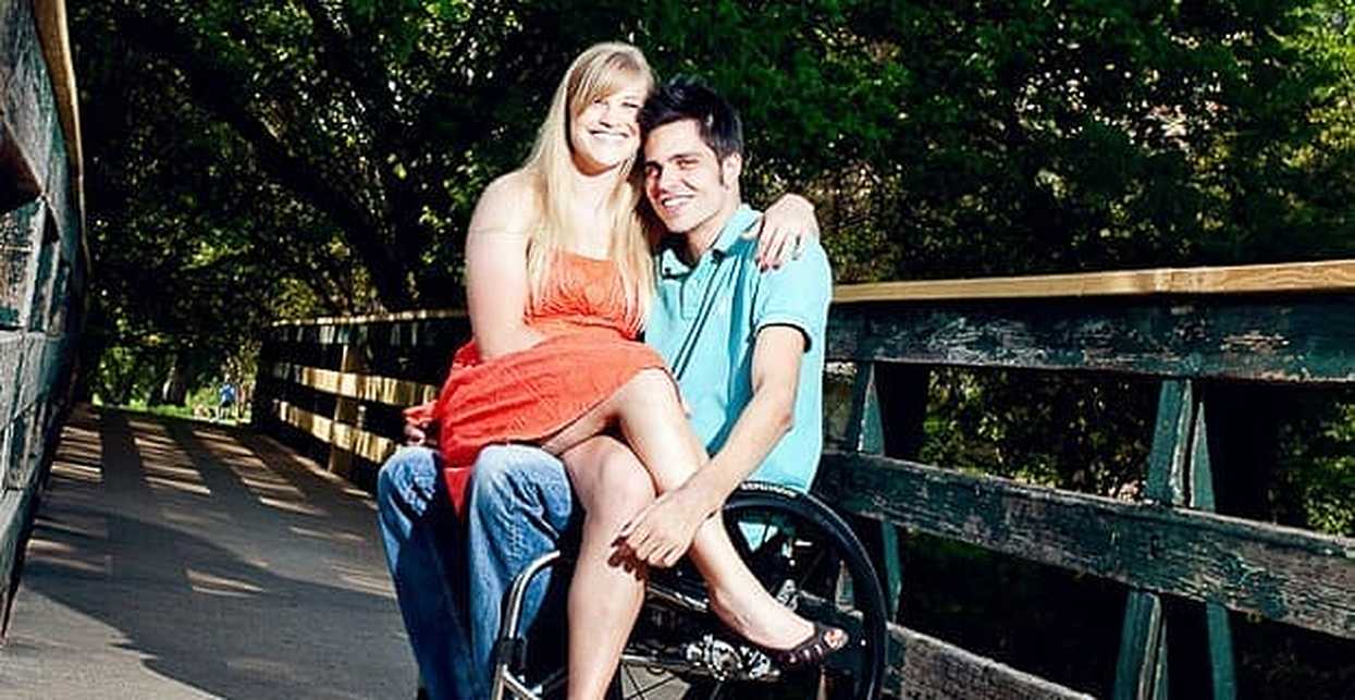 Matrimoniale dizabilitati. Este o platforma online pentru persoane.
