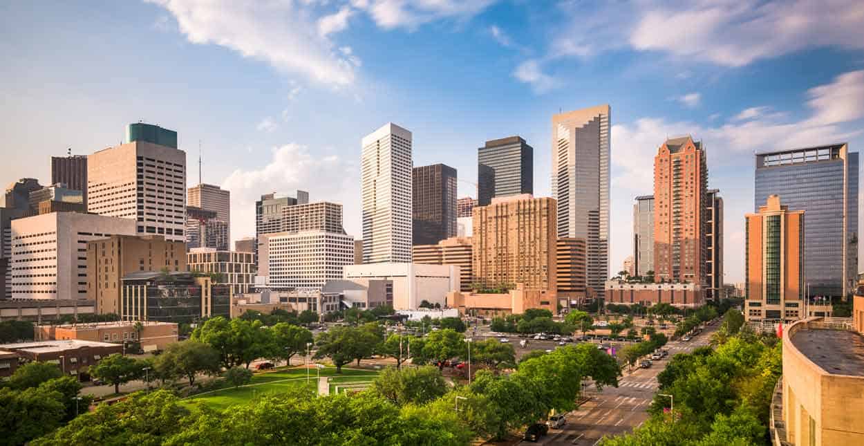 The Best Cheap and Free Date Ideas in Houston!